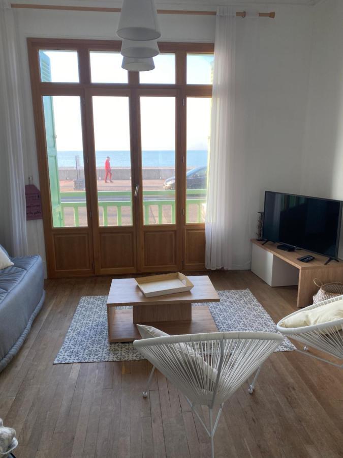 Villa Les Fleurs Appartement En Front De Mer مير-لي-بان المظهر الخارجي الصورة